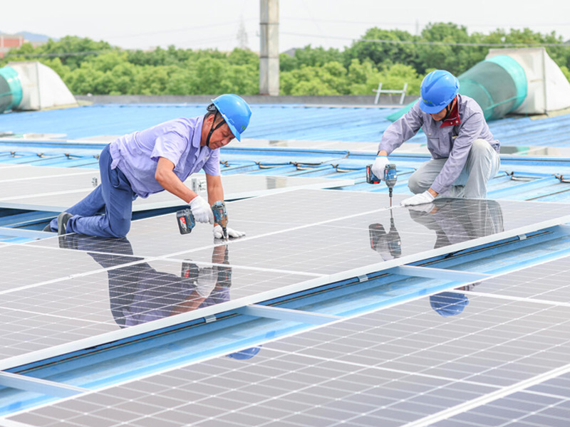 735KW-Solarmontagestruktur auf dem Dach in Japan